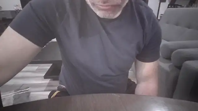 Snapshot of LARawAlways2 chatting on September 2025 05:37:01 PM LARawAlways2 online show from September 2025 05:37:01 PM