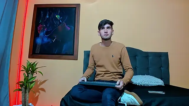 Snapshot of Thhiago_tay chatting on December 2024 01:00:01 PM Thhiago tay online show from December 2024 01:00:01 PM