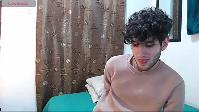 Snapshot of Thhiago_tay chatting on September 2025 04:46:02 AM Thhiago tay online show from September 2025 04:46:02 AM