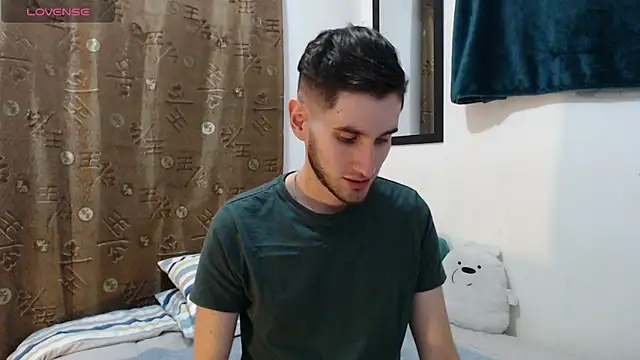 Snapshot of Thhiago_tay chatting on October 2025 10:52:01 PM Thhiago tay online show from October 2025 10:52:01 PM