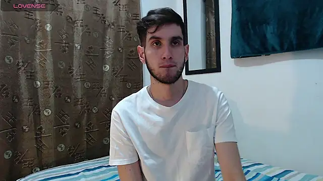 Snapshot of Thhiago_tay chatting on October 2025 05:54:02 AM Thhiago tay online show from October 2025 05:54:02 AM