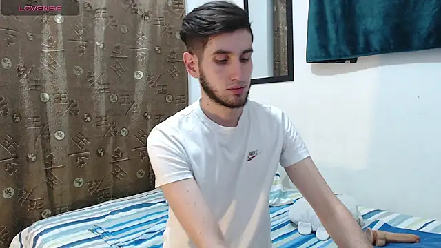 Snapshot of Thhiago_tay chatting on October 2025 08:04:02 AM Thhiago tay online show from October 2025 08:04:02 AM