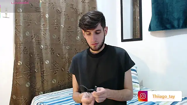 Snapshot of Thhiago_tay chatting on October 2025 03:07:02 AM Thhiago tay online show from October 2025 03:07:02 AM