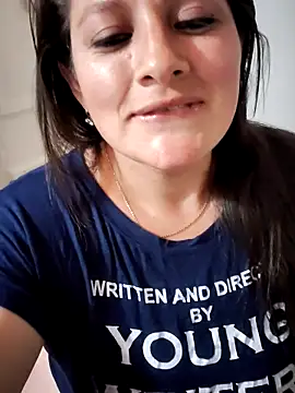 Snapshot of Neve_Collins chatting on December 2024 03:30:01 AM Neve Collins online show from December 2024 03:30:01 AM