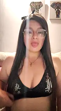 Snapshot of Neve_Collins chatting on February 2025 05:29:01 AM Neve Collins online show from February 2025 05:29:01 AM