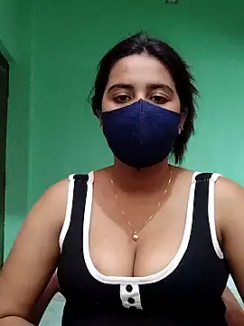 Snapshot of lovely-tanu chatting on December 2024 07:37:01 AM lovely-tanu online show from December 2024 07:37:01 AM