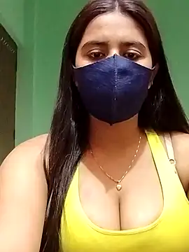 Snapshot of lovely-tanu chatting on December 2024 11:29:01 AM lovely-tanu online show from December 2024 11:29:01 AM