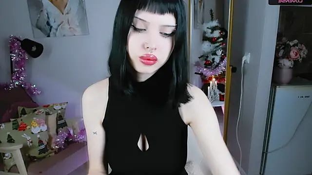 Snapshot of Barbara_xKiss chatting on December 2024 05:37:01 AM Barbara xKiss online show from December 2024 05:37:01 AM
