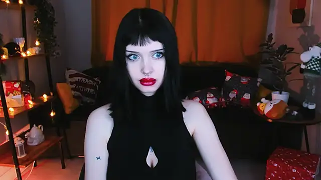 Snapshot of Barbara_xKiss chatting on December 2024 08:37:02 AM Barbara xKiss online show from December 2024 08:37:02 AM