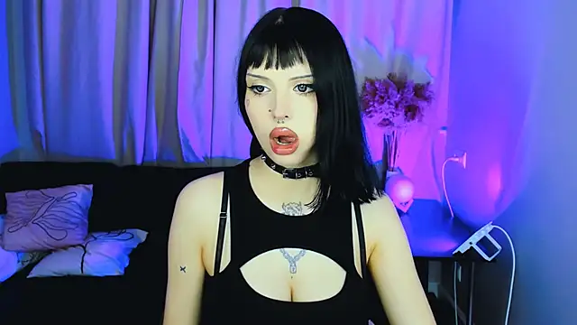 Snapshot of Barbara_xKiss chatting on January 2025 05:33:02 AM Barbara xKiss online show from January 2025 05:33:02 AM