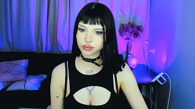 Snapshot of Barbara_xKiss chatting on January 2025 08:37:01 AM Barbara xKiss online show from January 2025 08:37:01 AM