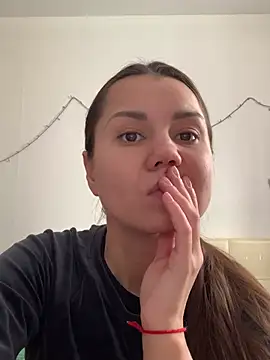 Snapshot of MiraMiss chatting on February 2026 07:14:02 AM MiraMiss online show from February 2026 07:14:02 AM