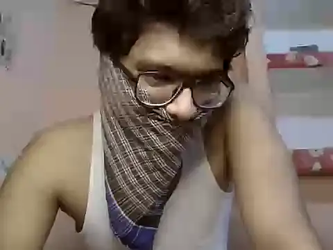 Snapshot of utkarsh_240 chatting on September 2025 10:31:02 AM utkarsh 240 online show from September 2025 10:31:02 AM