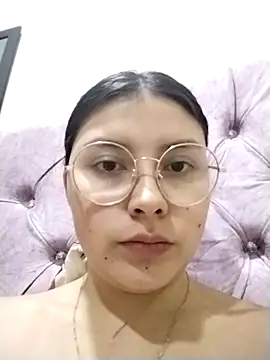 Noellesable online show from October 2025 08:58:01 PM