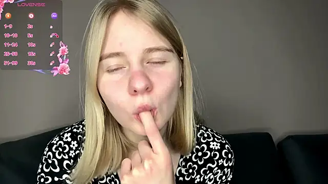 OdelinaFicken online show from March 2026 07:34:02 AM