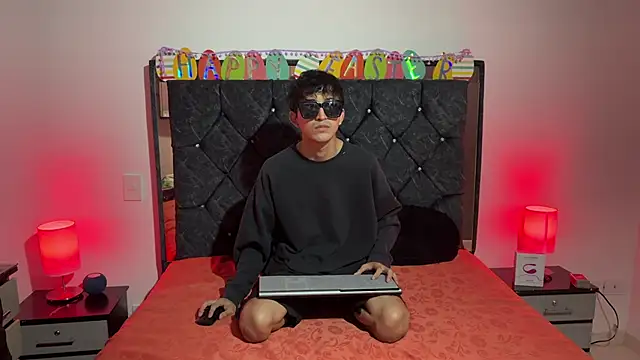 Snapshot of khonsu_s chatting on April 2026 09:57:02 PM khonsu s online show from April 2026 09:57:02 PM