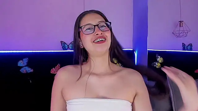 Anastasia Whitee online show from February 2026 02:30:01 AM