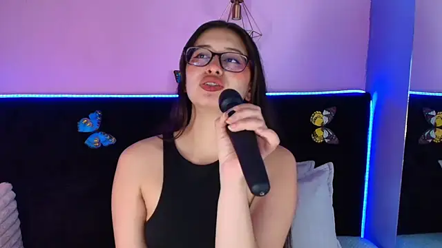 Anastasia Whitee online show from May 2026 01:39:01 PM