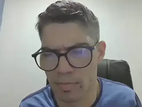 Snapshot of DiGabriel chatting on December 2024 06:30:02 AM DiGabriel online show from December 2024 06:30:02 AM