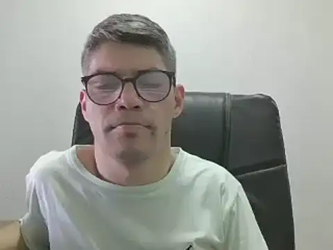 Snapshot of DiGabriel chatting on December 2024 07:27:02 PM DiGabriel online show from December 2024 07:27:02 PM