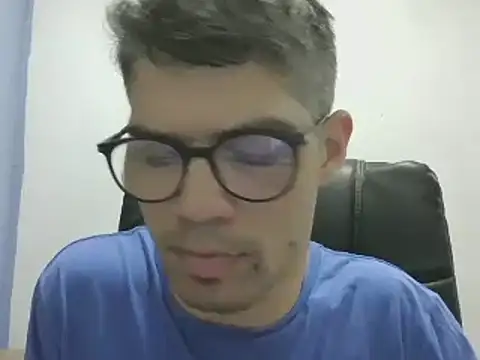 Snapshot of DiGabriel chatting on December 2024 05:15:02 AM DiGabriel online show from December 2024 05:15:02 AM