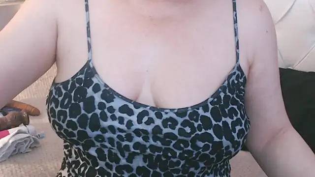 maturepriscila online show from February 2025 04:51:01 PM