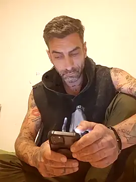 Snapshot of Italian69am chatting on April 2026 08:08:01 AM Italian69am online show from April 2026 08:08:01 AM