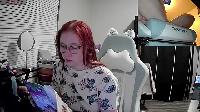 LilyFoxxx online show from February 2025 02:47:01 AM