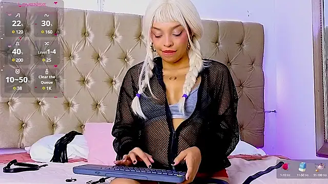 Snapshot of ened_nessa chatting on February 2025 12:27:01 PM ened nessa online show from February 2025 12:27:01 PM