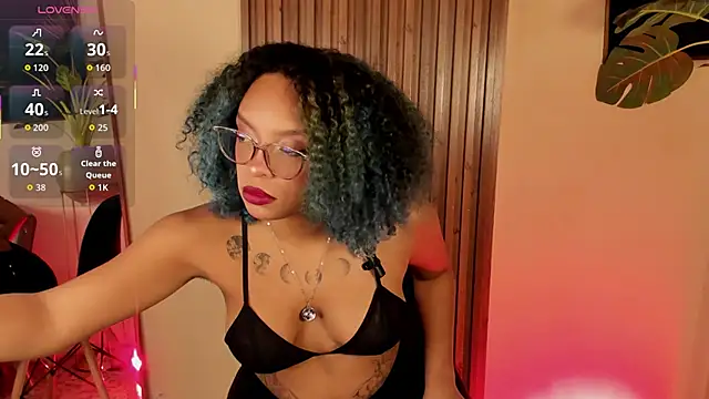 Snapshot of ened_nessa chatting on September 2025 12:42:01 PM ened nessa online show from September 2025 12:42:01 PM