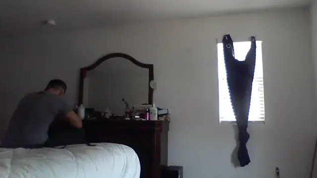 2Fly4Guy online show from March 2025 08:10:02 PM