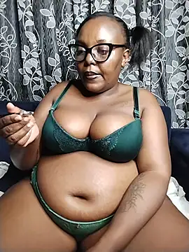 Snapshot of CHERRYYUMMY chatting on February 2026 08:07:01 PM CHERRYYUMMY online show from February 2026 08:07:01 PM