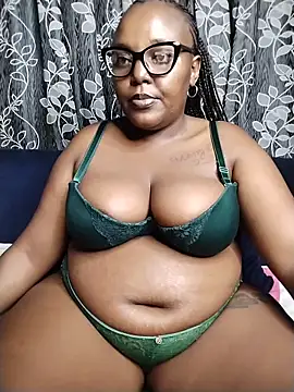 Snapshot of CHERRYYUMMY chatting on March 2026 04:46:01 PM CHERRYYUMMY online show from March 2026 04:46:01 PM
