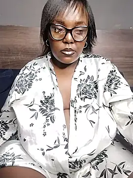 Snapshot of CHERRYYUMMY chatting on April 2026 07:55:01 PM CHERRYYUMMY online show from April 2026 07:55:01 PM
