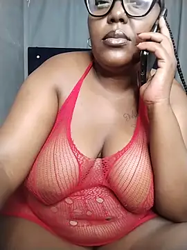 Snapshot of CHERRYYUMMY chatting on May 2026 09:32:02 PM CHERRYYUMMY online show from May 2026 09:32:02 PM