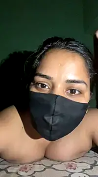 Black Glow online show from December 2024 10:46:02 AM