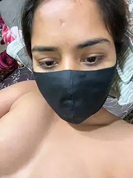 Black Glow online show from December 2024 10:32:02 AM