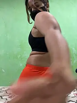 Black Glow online show from January 2025 12:58:01 PM