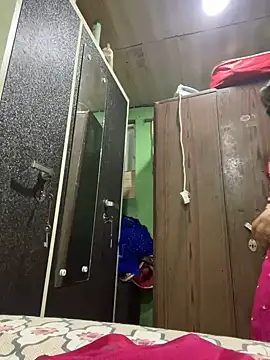 Black Glow online show from January 2025 05:11:02 PM