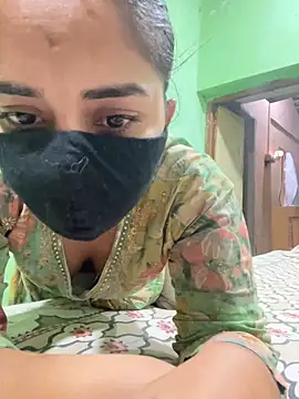 Black Glow online show from January 2025 03:50:01 PM