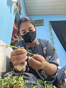 Black Glow online show from January 2025 04:41:02 AM