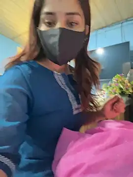 Black Glow online show from February 2025 04:25:02 AM