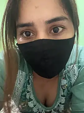 Black Glow online show from March 2025 05:46:01 PM