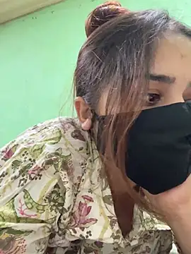 Black Glow online show from March 2025 03:58:02 PM