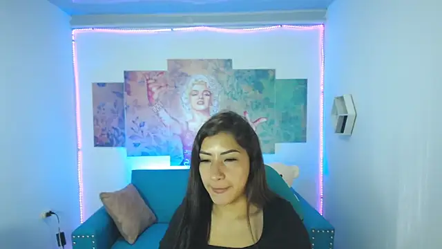 Snapshot of Sofi_hot_4m chatting on February 2025 12:59:01 PM Sofi hot 4m online show from February 2025 12:59:01 PM