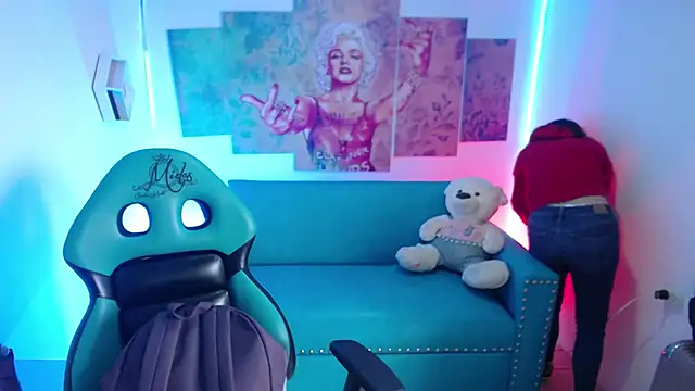 Sofi hot 4m online show from January 2026 04:23:01 PM