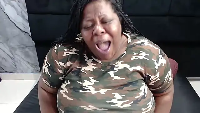 Snapshot of rocio_bbw_ chatting on October 2025 01:03:02 AM rocio bbw online show from October 2025 01:03:02 AM