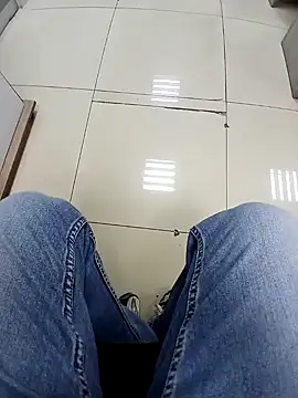 Snapshot of jezusex chatting on December 2024 05:11:01 PM jezusex online show from December 2024 05:11:01 PM