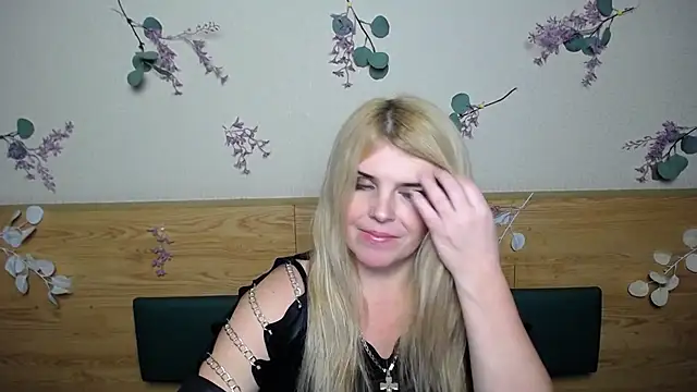 Julya Barbi online show from December 2024 09:08:02 AM