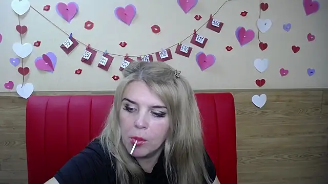 Julya Barbi online show from January 2025 06:00:01 PM